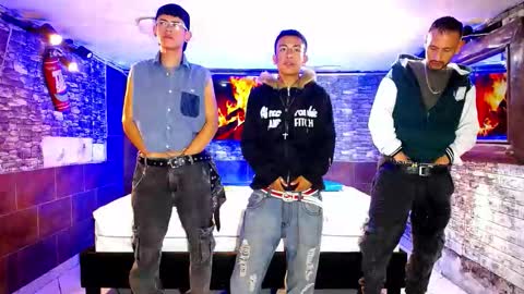 anghelytos online show from October 2025 09:30:01 PM