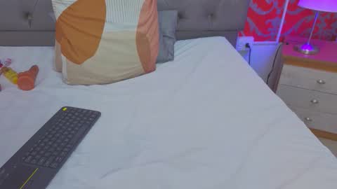 angi_lozano online show from January 2026 02:10:01 PM