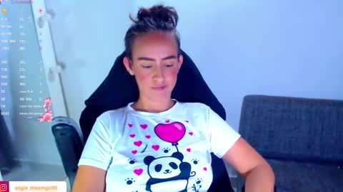 IG angie dreamgirl01 online show from February 2026 03:11:01 AM