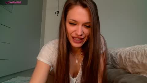 angiemilly online show from March 2026 08:29:01 AM