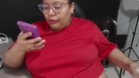 Snapshot of angy_ro12 chatting on February 2025 07:00:02 AM angy online show from February 2025 07:00:02 AM