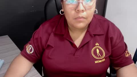 Snapshot of angy_ro12 chatting on September 2025 09:51:01 PM angy online show from September 2025 09:51:01 PM