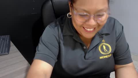 Snapshot of angy_ro12 chatting on September 2025 11:48:01 AM angy online show from September 2025 11:48:01 AM