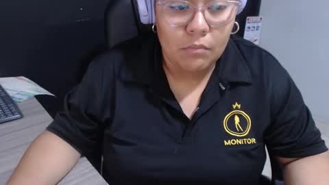 angy online show from December 2025 01:12:02 AM