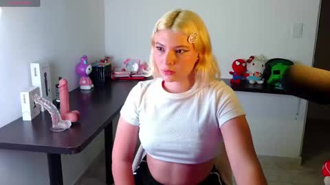 Ania online show from April 2026 12:19:02 AM