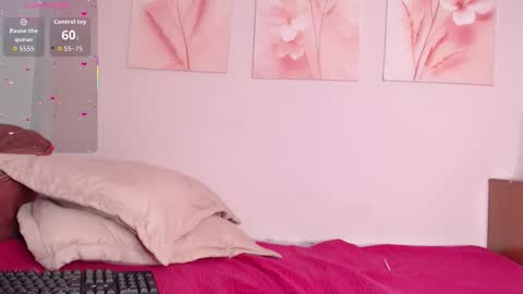     online show from December 2025 06:56:01 PM