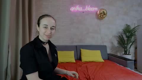 anikabloom online show from February 2025 02:08:02 AM