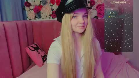 Alica online show from November 2025 10:15:01 AM