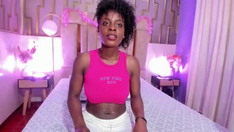 anisha_zambrano online show from November 2025 01:21:02 PM