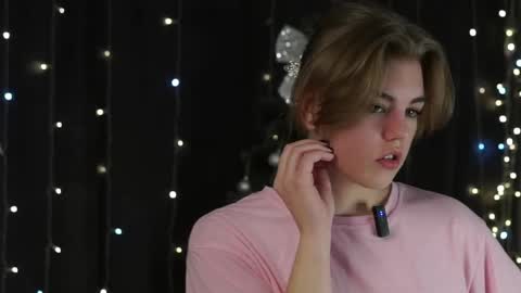 AnishaVivo online show from January 2026 12:20:02 PM