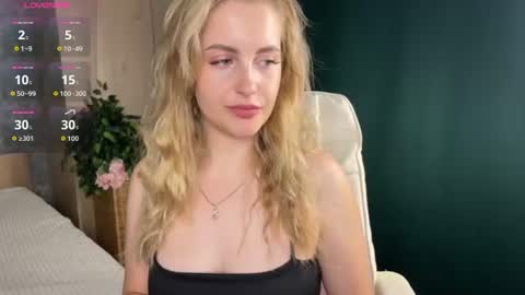 Snapshot of anita_blairr chatting on June 2026 02:16:01 AM Anita online show from June 2026 02:16:01 AM