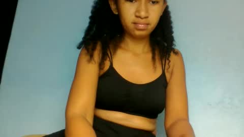 Snapshot of anitaazzh chatting on June 2026 06:25:01 AM anitaazzh online show from June 2026 06:25:01 AM