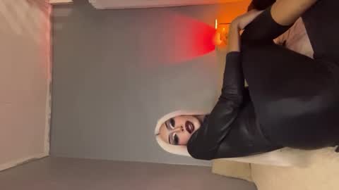 Miss Ann online show from October 2025 10:52:02 PM