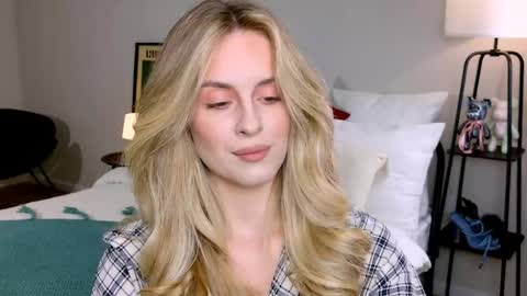 Anita online show from October 2025 01:45:01 PM