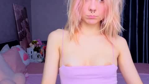 Snapshot of anitasweetness chatting on April 2026 06:33:02 PM anitasweetness online show from April 2026 06:33:02 PM