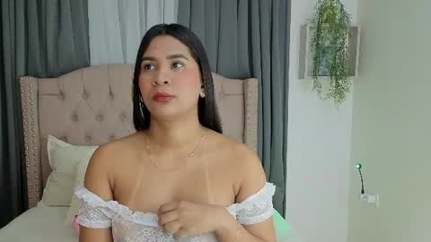 anittafoxx online show from July 2026 11:22:01 PM