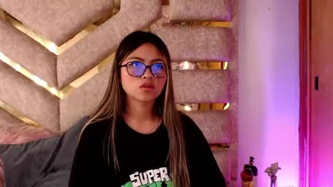 Snapshot of anittarouse chatting on June 2026 04:17:01 PM Anitta Rouse online show from June 2026 04:17:01 PM