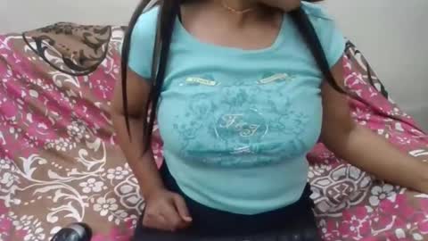 anjali_dogra786 online show from October 2025 07:03:01 PM