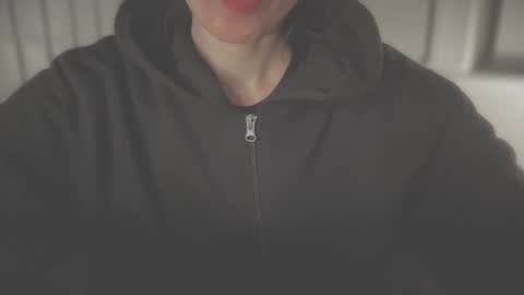 Anje online show from November 2025 05:35:01 PM