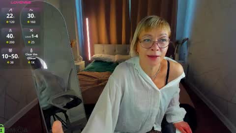 Snapshot of ann_annise chatting on July 2026 12:57:01 AM ann_annise online show from July 2026 12:57:01 AM
