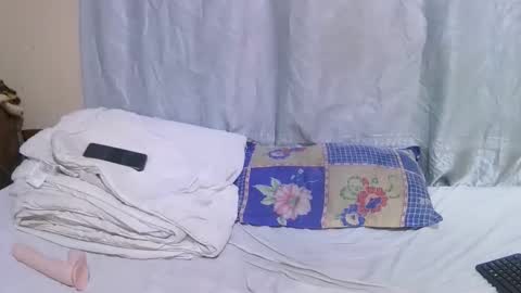 Snapshot of ann_keller chatting on December 2025 12:29:02 AM ann_keller online show from December 2025 12:29:02 AM