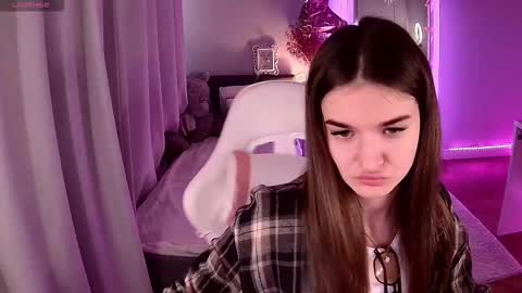 ann_woood online show from March 2026 07:25:02 AM