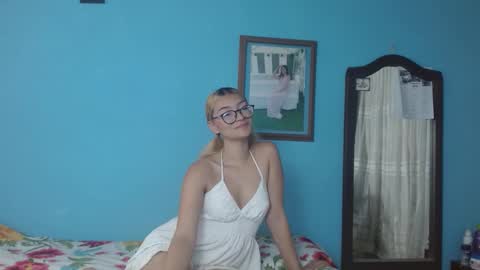 Anna online show from February 2026 09:00:02 PM