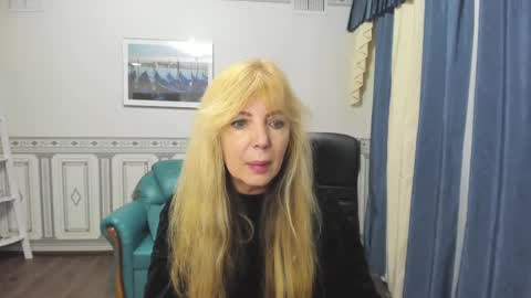 Snapshot of anna_ditrih chatting on March 2025 01:18:01 PM Anna Ditrih online show from March 2025 01:18:01 PM