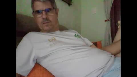 Snapshot of anna_rs chatting on January 2025 02:25:01 PM Lucas online show from January 2025 02:25:01 PM