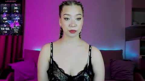 Snapshot of annabelle_art chatting on March 2025 02:32:01 PM Annabelle online show from March 2025 02:32:01 PM