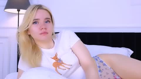 AnnaBelle online show from September 2025 02:17:01 AM