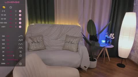 Anna online show from December 2024 08:57:02 AM