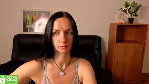 Snapshot of annakillian_kiss chatting on July 2026 05:38:02 AM Anna online show from July 2026 05:38:02 AM