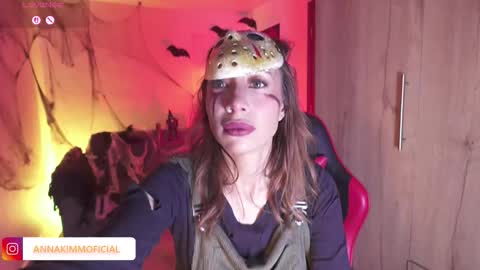 Anna online show from October 2025 12:00:01 AM