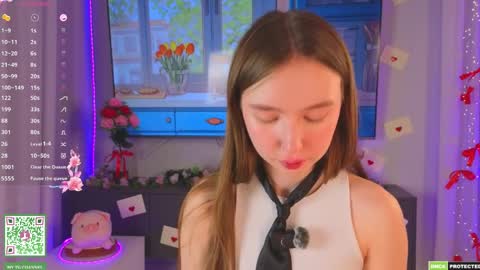 Holly Molly Im Polly online show from April 2026 08:39:01 PM