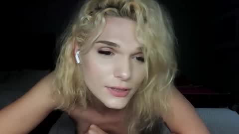 AnnaMarrie online show from October 2025 03:29:02 AM