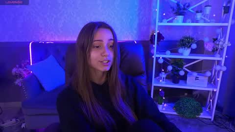 Anna online show from October 2025 07:12:02 PM