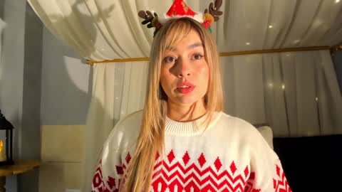 Anna Victoria online show from December 2024 03:37:01 AM