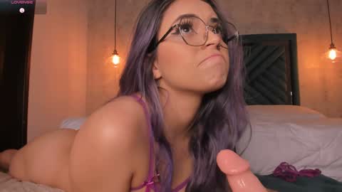 Ann  online show from January 2025 10:19:01 AM