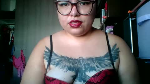 Snapshot of anne_noir chatting on October 2025 06:06:02 PM Anne Noir online show from October 2025 06:06:02 PM
