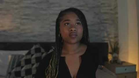 Snapshot of anneth__m chatting on June 2026 07:35:02 PM Anneth online show from June 2026 07:35:02 PM