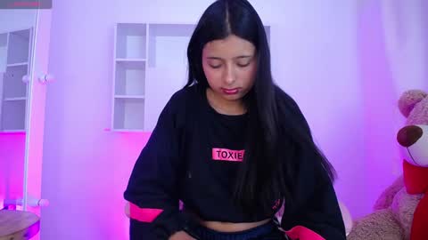 Anni online show from January 2025 10:31:02 AM