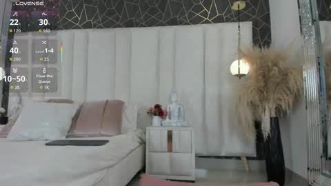 im annie   online show from February 2026 01:07:02 PM