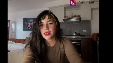 JEANNE no olvides seguirme dont forget follow me  uu online show from July 2026 10:40:02 PM