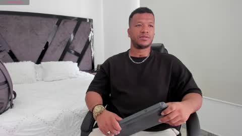 Annie and Stefan online show from April 2026 01:59:01 PM