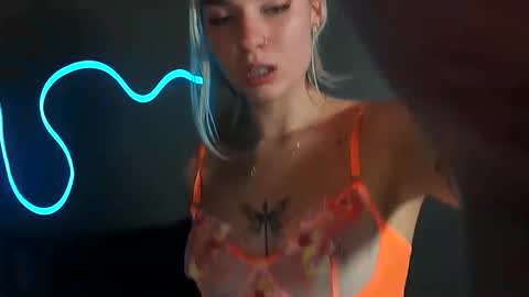 Snapshot of annieangel18 chatting on January 2025 11:46:01 AM ONLY FANS online show from January 2025 11:46:01 AM