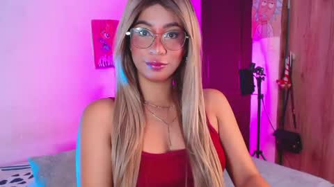 AnnieBlu3 online show from April 2026 09:46:02 AM