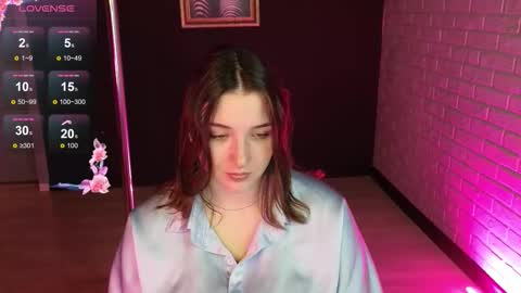 Snapshot of anniedodge chatting on November 2025 01:19:02 AM Annie online show from November 2025 01:19:02 AM