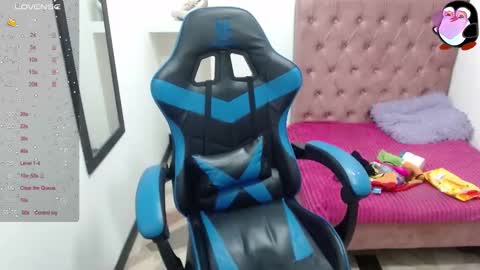 Anniee online show from January 2025 12:09:01 PM