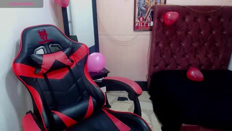 Anniee online show from February 2025 12:57:02 PM